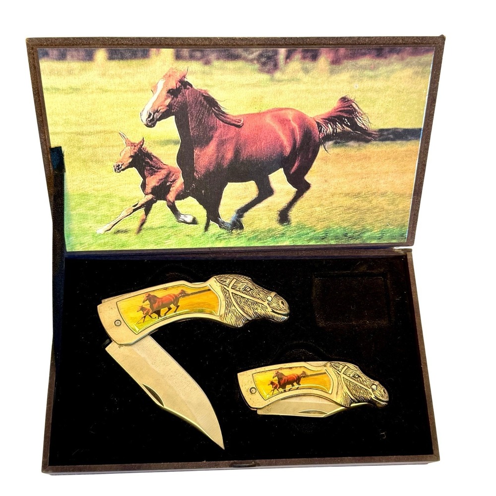 Vintage Western Horse Themed Collector Knife Set w/ Case
